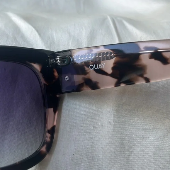 Quay Australia Brown Cat-Eye Sunglasses After Hours Luxe